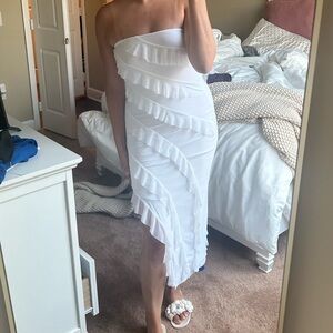 Elegant White Strapless Dress